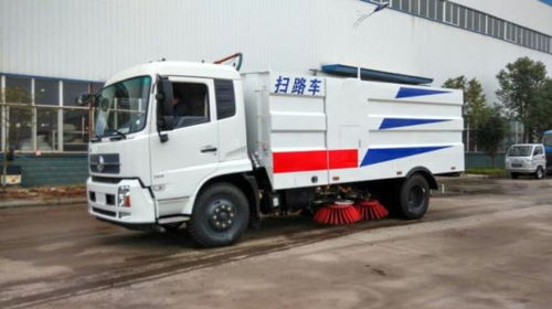 電動(dòng)掃路車(chē)市場(chǎng)分析與吸塵車(chē)系列應(yīng)用前景